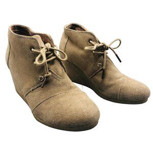 toms beige wedge heels, suede beige heels with matching shoelaces size 9 READ